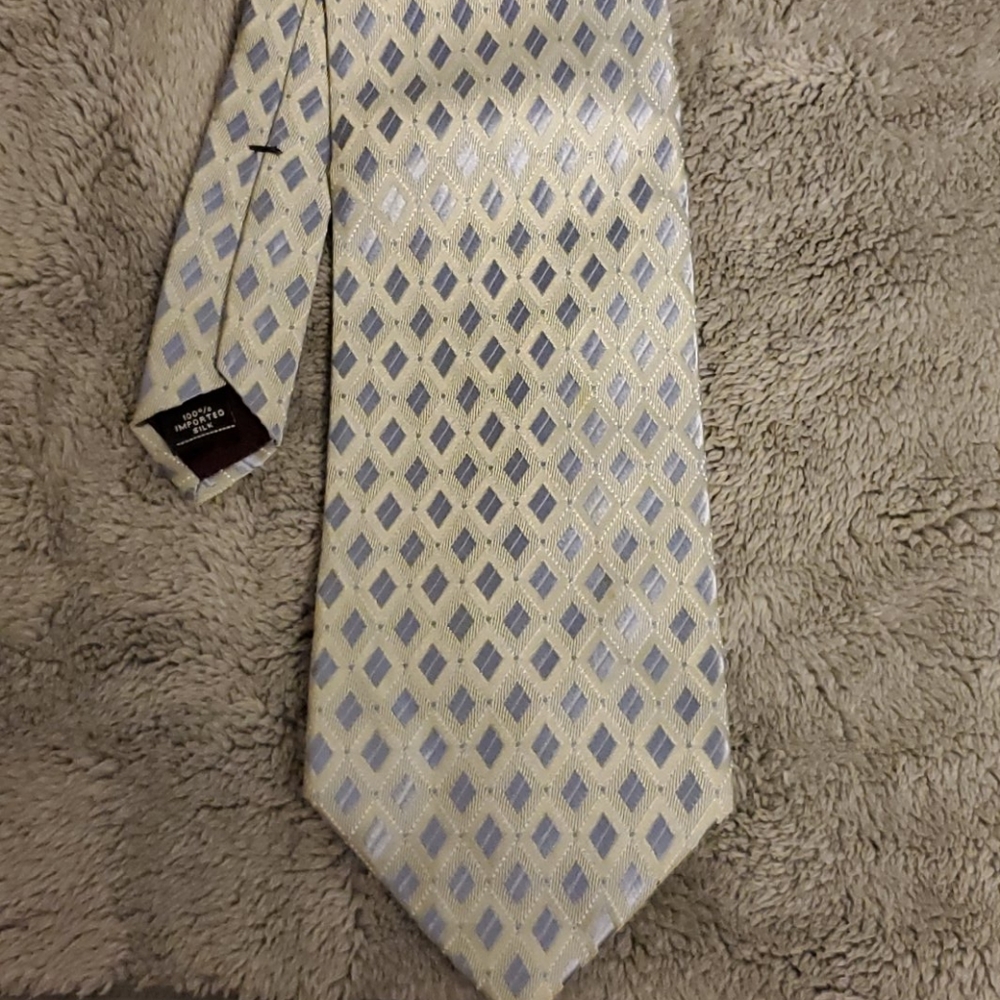 Men's tie